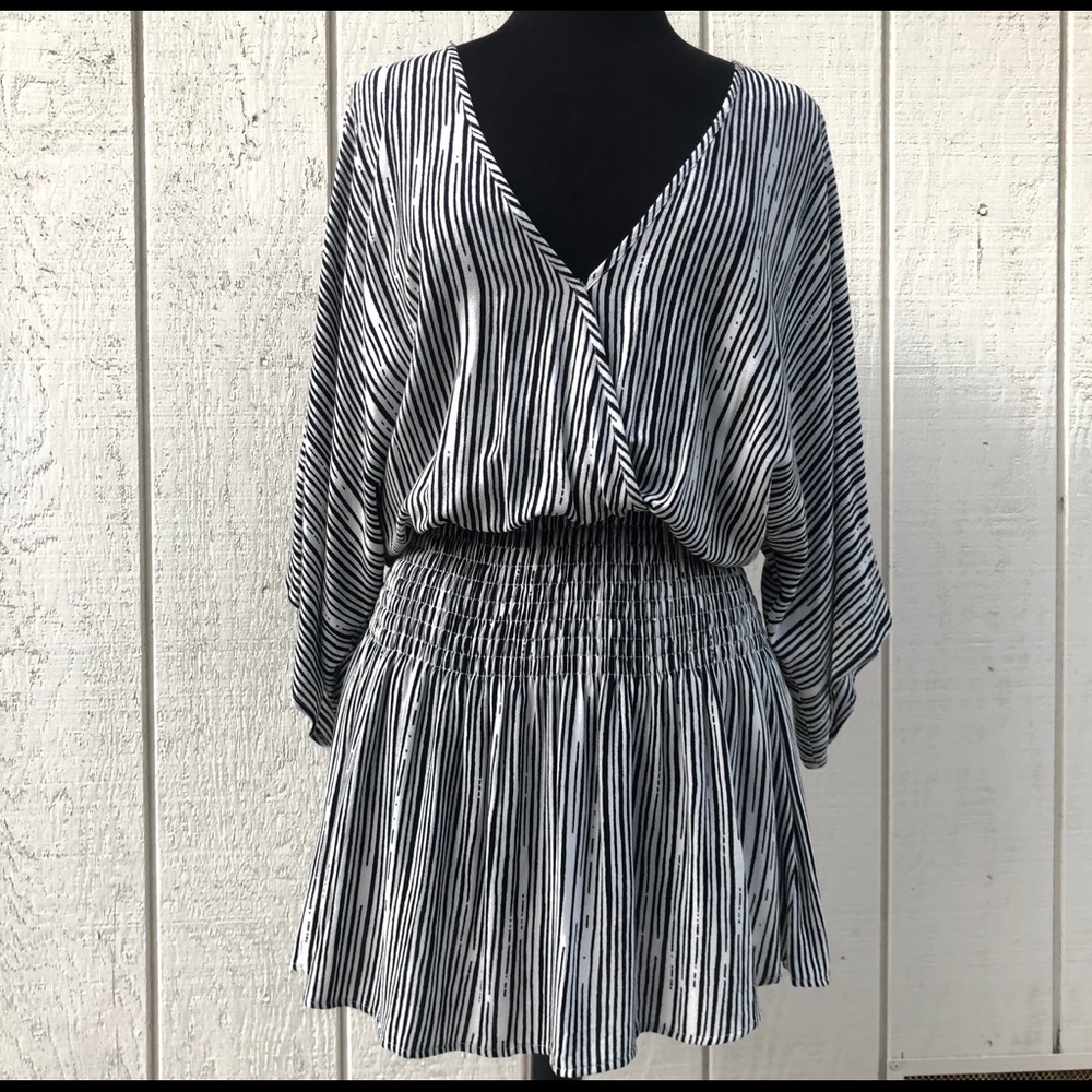 Olivaceous Black/White  Kimono sleeve Mini dress